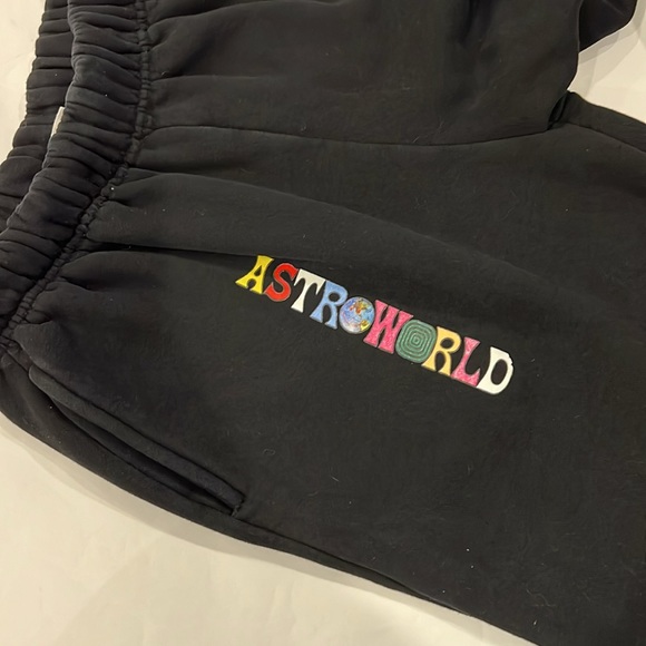 Official Travis Scott Astroworld World At Peace Champion Sweatpants Size medium - Picture 9 of 9
